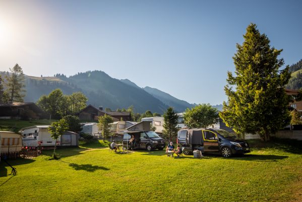 Camper Rasenplatz.jpg